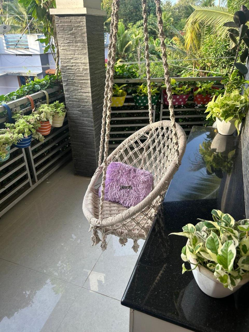 Chaithritha Ladies Only Homestay Thiruvananthapuram Exterior photo
