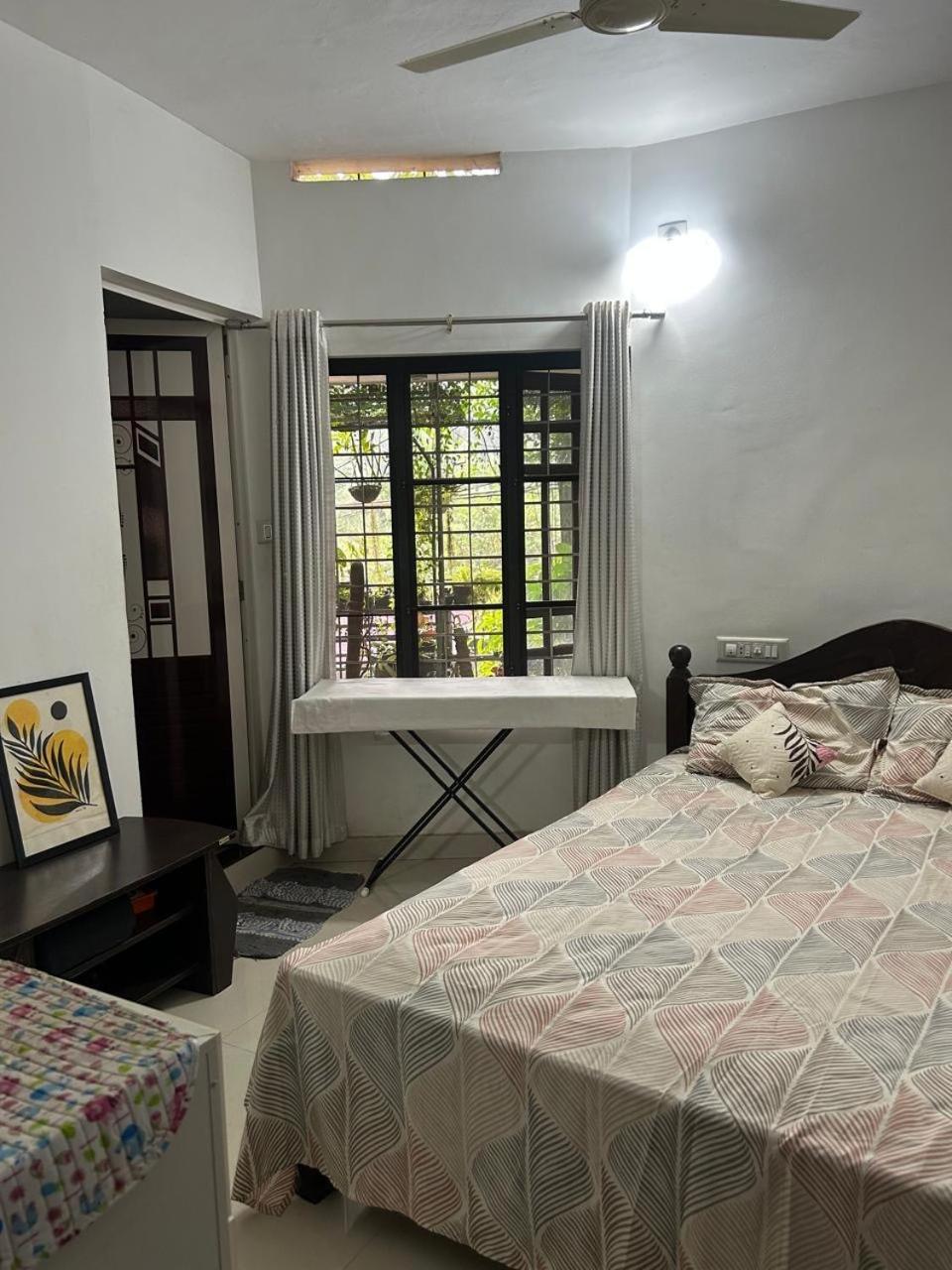 Chaithritha Ladies Only Homestay Thiruvananthapuram Exterior photo