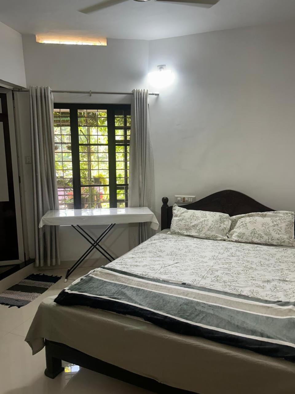 Chaithritha Ladies Only Homestay Thiruvananthapuram Exterior photo